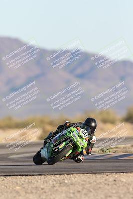 media/Dec-07-2025-CVMA (Sun) [[3e7d2de5dc]]/Race 16-Formula Middleweight/